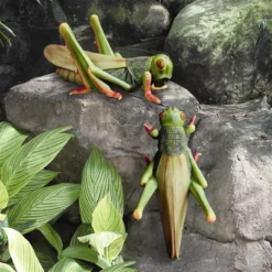 Design Toscano Ricochet The Grasshopper Statue - Multicolored -Design Toscano Store GUEST 4284d62f 5913 4cbf beec 4bd0dfc3ad0f