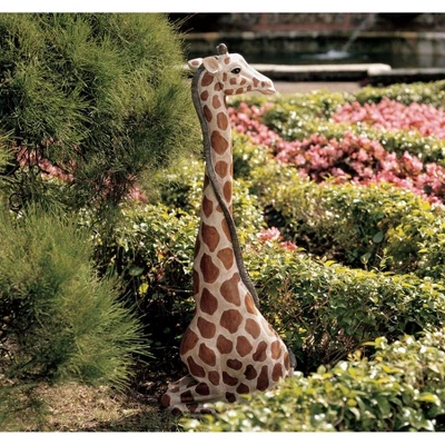 Design Toscano Gigi The Garden Giraffe Statue 3 Design Toscano Gigi The Garden Giraffe Statue